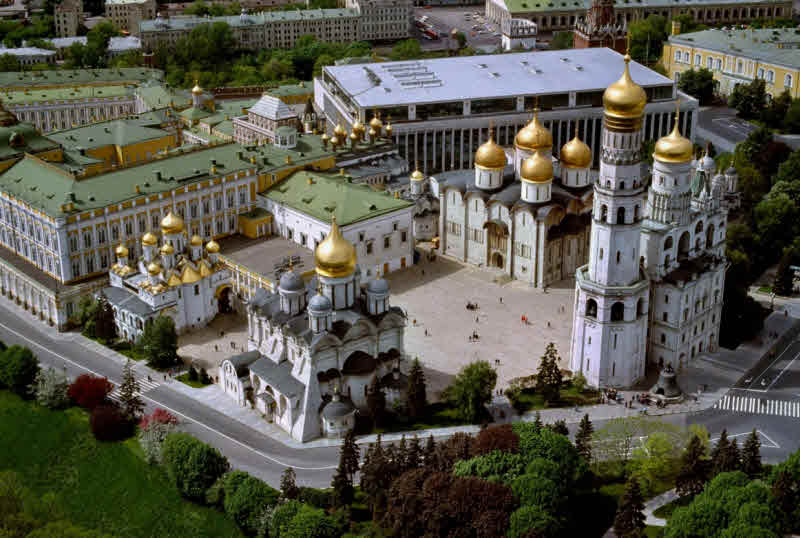 Соборная площадь Московского Кремля