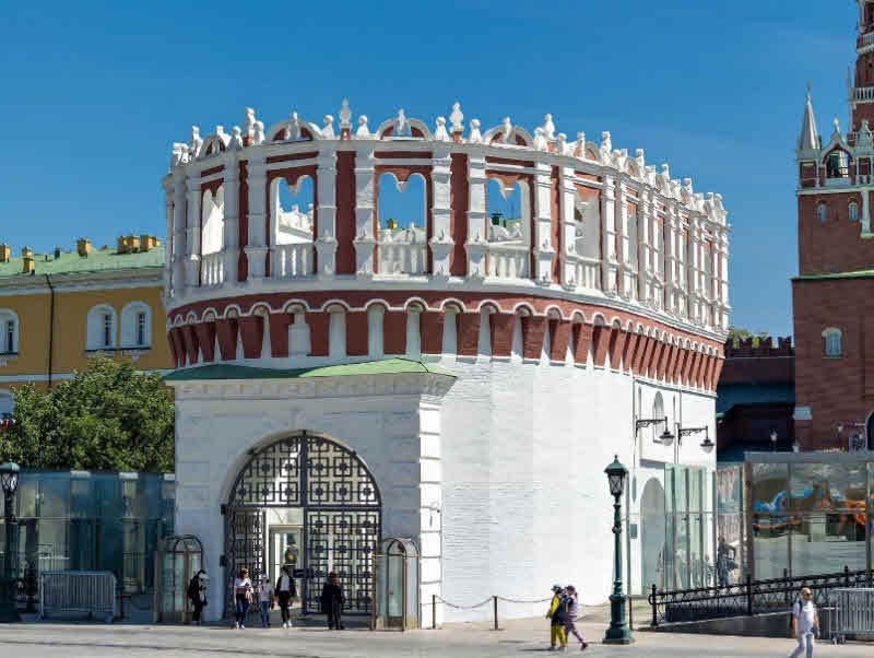 Кутафья башня Московского Кремля