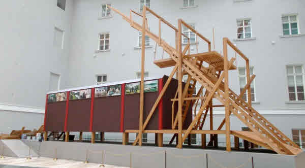 «Красный вагон»